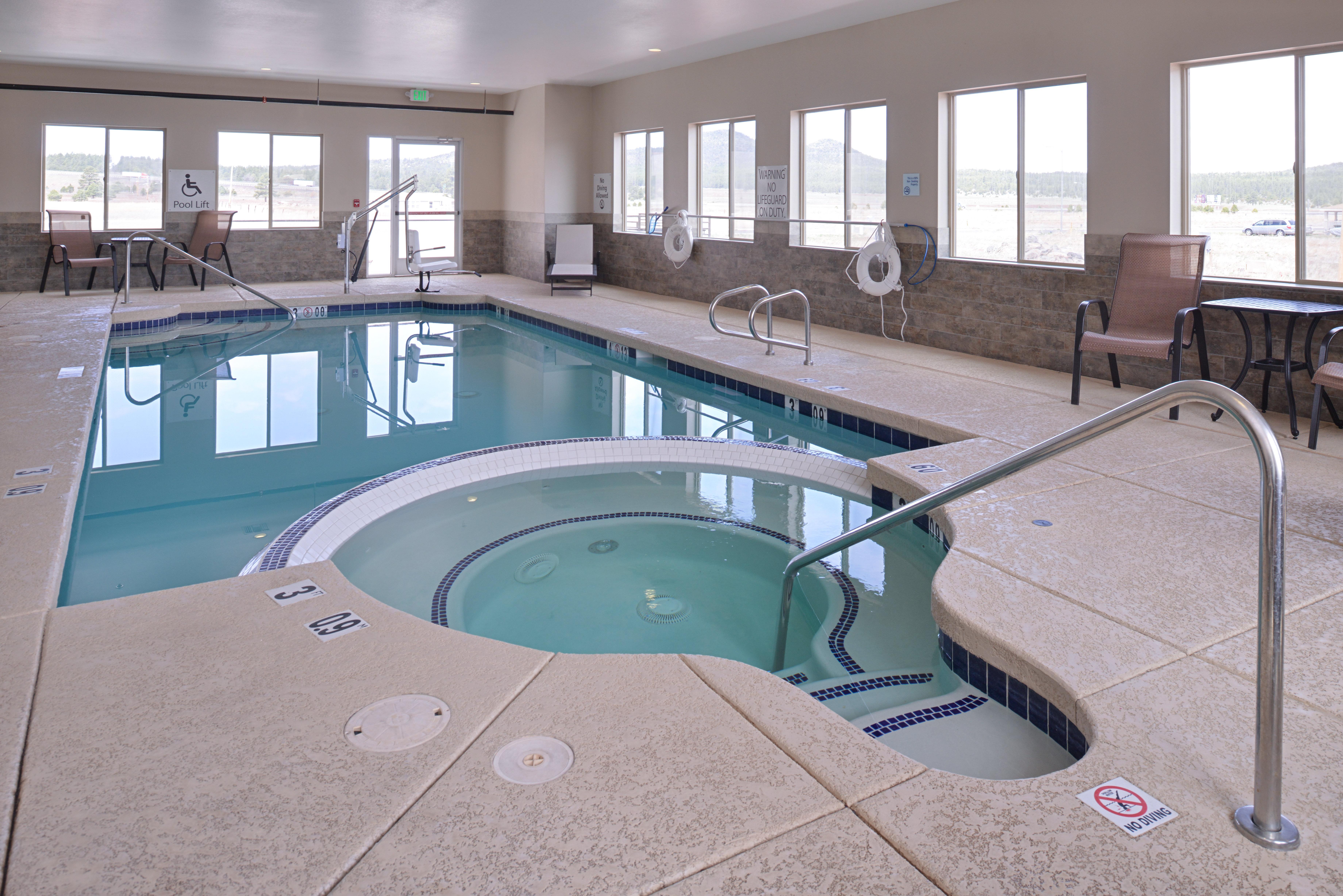 Holiday Inn Express & Suites Williams By Ihg Exteriör bild